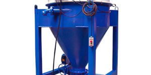 Mobile vacuum cleaning unit on silo with absolute filtration